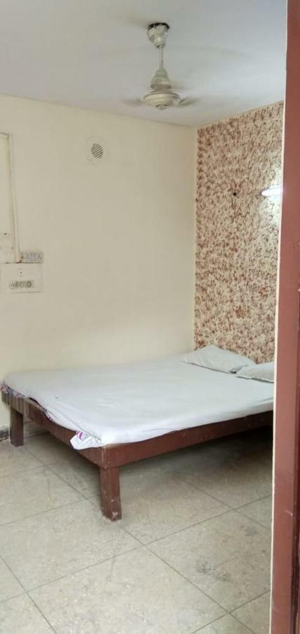 Hotel S P Új-Delhi Kültér fotó
