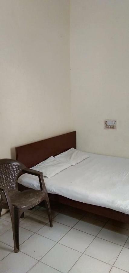 Hotel S P Új-Delhi Kültér fotó